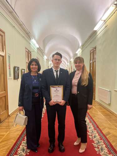 В Смольном наградили победителей и лауреатов XXXI конкурса педагогических достижений Санкт-Петербурга 2022-2023 учебного года