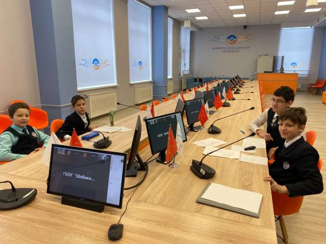 Команда класса 6.1 «ИТШ» приняла участие в отборочном туре II Всероссийского чемпионата по финансовой грамотности