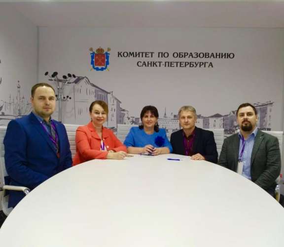 ИТШ презентует свой опыт на Московском международном салоне образования