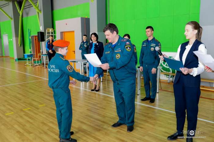 В Инженерно-технологической школе № 777 прошёл открытый городской конкурс «Огнеборцы»